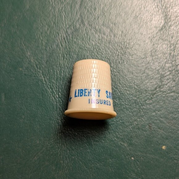 Lot of 2 vintage advertising thimbles: Prudential Insurance, Liberty Savings - Picture 10 of 11